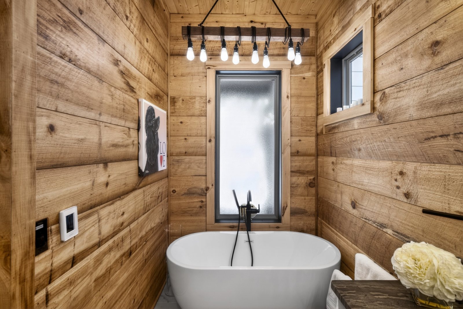 Spa bath with freestanding soaking tub